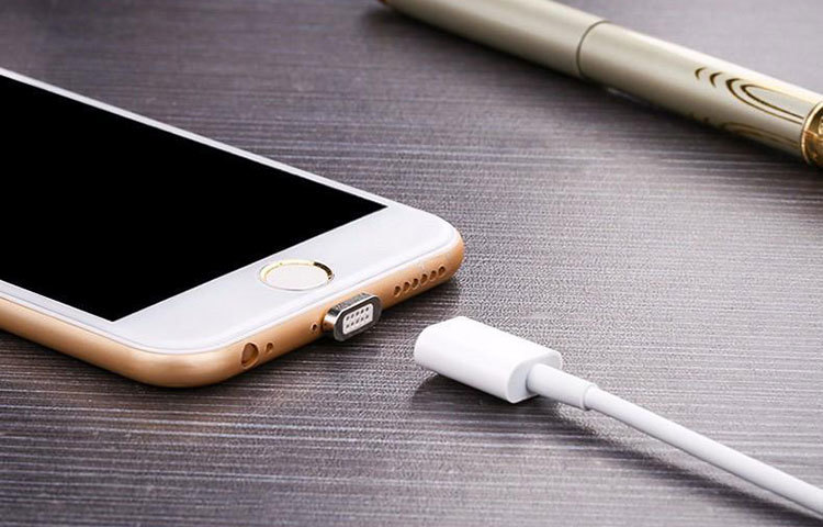 নকল মোবাইল চার্জার ব্যবহারে যে ধরনের বিপদ হতে পারে