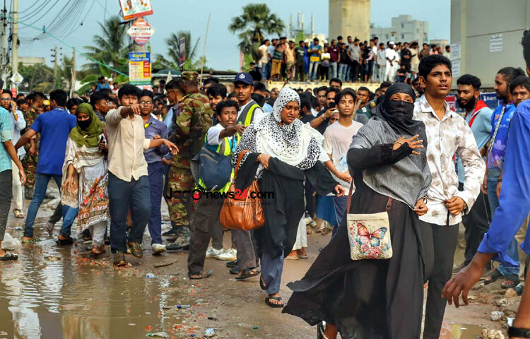 বিমান বিধ্বস্তের ঘটনায় চাপ সামলাতে হিমশিম খাচ্ছেন পুলিশ-আনসার