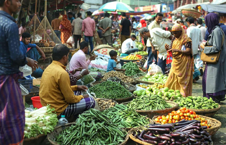 শীতের স্বাদে ভরপুর বাজার
