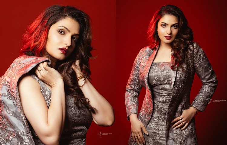 বিশেষ দিনে জানুন তনুশ্রীর অজানা কিছু