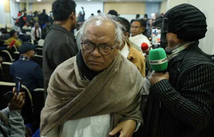 খালেদা জিয়াকে হারিয়ে স্তব্ধ বিএনপি নেতারা