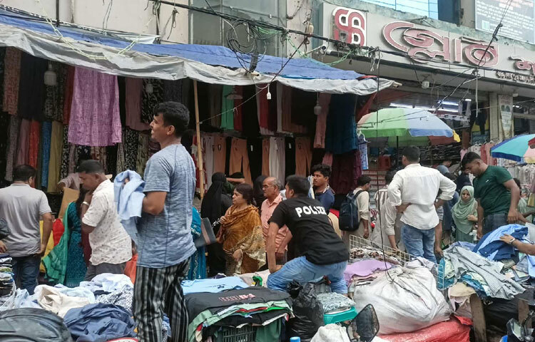 আজকের আলোচিত ছবি: ১৩ সেপ্টেম্বর ২০২৫