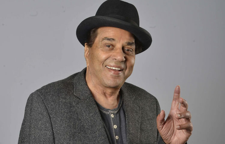 আলোচনায় ধর্মেন্দ্র, দেখুন তার জনপ্রিয় কিছু সিনেমা