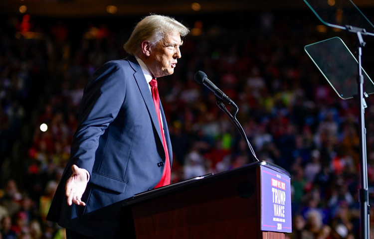 ব্র্যান্ড থেকে রাষ্ট্রনায়ক: ডোনাল্ড ট্রাম্পের ব্যতিক্রমী যাত্রা