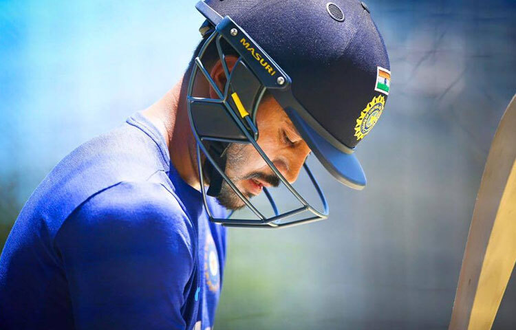 দায়িত্বশীলতার অন্য নাম মনিশ পাণ্ডে