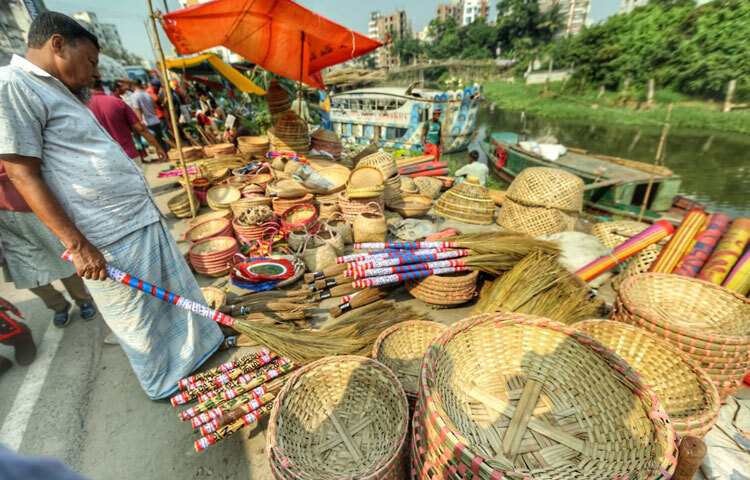 ছবিতে মেরাদিয়া হাট