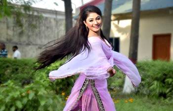 উড়ন্ত আঁচল