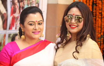 ফটোশুটে ৮ তারকা