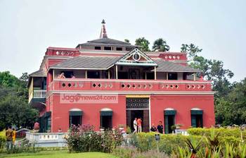 কবিগুরুর কুঠিবাড়ি