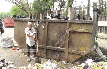 রহমানের ২২ বছরের ডাস্টবিন জীবন