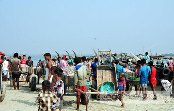 কক্সবাজারের জেলে জীবন