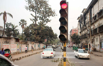 ‘লাভ রোড’-এ ভালোবাসা নেই!