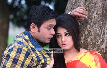 রাত্রীর যাত্রীরা