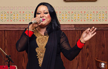 সঙ্গীতশিল্পী আলম আরা মিনুর অ্যালবাম থেকে