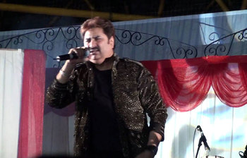 আজ ‘কুমার শানু নাইট’