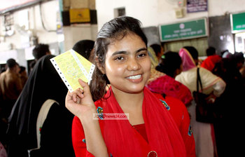 ঈদের টিকিট যেন সোনার হরিণ