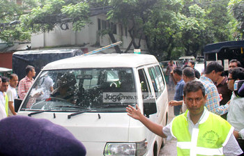 গুলশানে বোমা ডিস্পোজাল ও ক্রাইম সিন ইউনিট