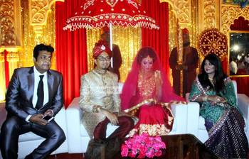 ঘোমটা পরা মাহি