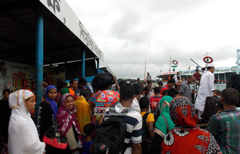 ঈদে বাড়ি ফেরার দৃশ্য