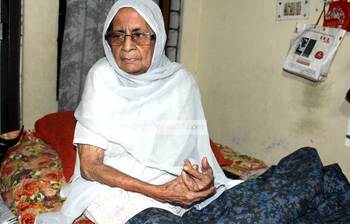 একজন নিঃসঙ্গ মায়ের গল্প