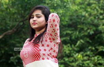 ফটোশুটে নিধি