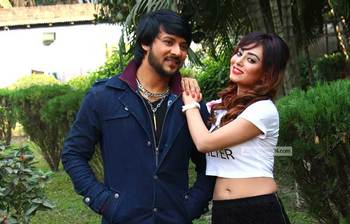 ফটোশুটে নিরব তমা