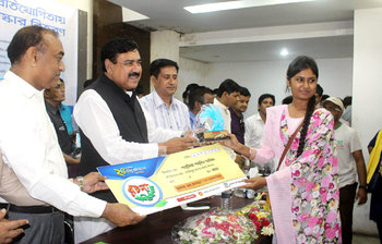 আজকের ছবি : ২৫ সেপ্টেম্বর ২০১৬