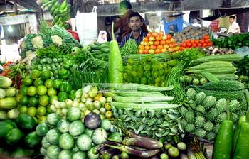 বাজারে সবজির পর্যাপ্ত সরবরাহ