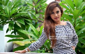 বহুরূপী ববি