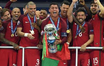 ইউরো চ্যাম্পিয়ন পর্তুগাল