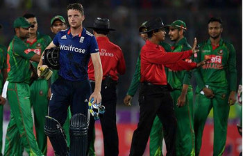 ক্রিকেটের নজরকাড়া ৫ স্লেজিং