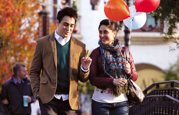 বয়সে ছোট নায়কদের সঙ্গে অভিনয় করেছে যে নায়িকারা