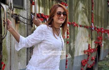 মিষ্টি হাসির অহনা