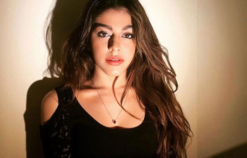 আসছেন আলিয়া