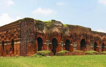 ইসলামের সুপ্রাচীন নিদর্শন দারাসবাড়ি মসজিদ