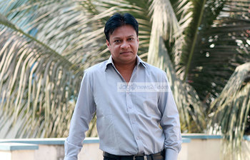 দিনারের আপন ভুবন