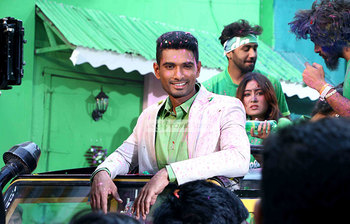 চিয়ার আপের বিজ্ঞাপনে মাহমুদুল্লাহ