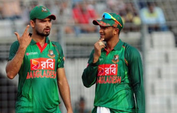 দুর্দান্ত মাশরাফির অনন্য ক্যারিয়ার