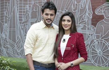 মিম-ইরফানের  ভালোবাসা এমনি হয়