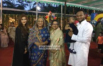 সপরিবারে প্রধানমন্ত্রীর আমন্ত্রণে সাকিব-তামিম