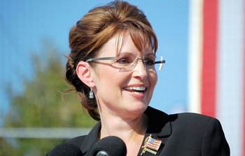 বিশ্ব রাজনীতির মাঠে ৭ সুন্দরী