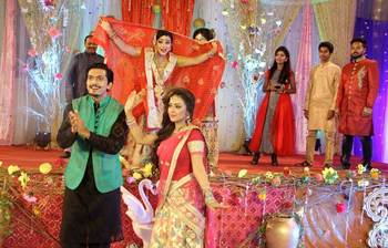 বিয়ে বাড়িতে শুভ-তানহা