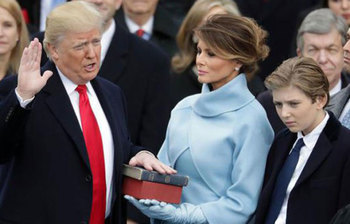 ফ্রেম বন্দি ট্রাম্পের অভিষেক অনুষ্ঠান