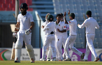 মিরাজময় বাংলাদেশের প্রথম দিন