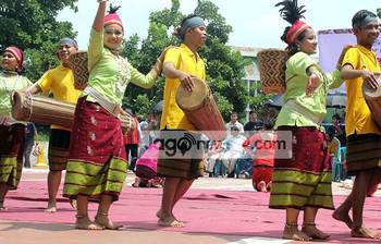 আদিবাসীদের নৃত্য