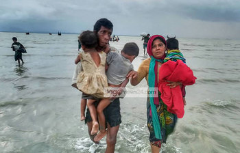 রোহিঙ্গাদের কষ্টের পথ যেন ফুরায় না!