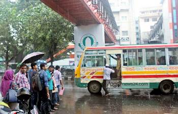 রাজধানীতে রিমঝিম বৃষ্টি