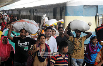 রাজধানীতে ফেরার অন্যরকম যুদ্ধ!