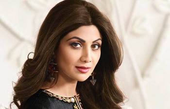 সংসার সাজাতে বলিউডকে বিদায় জানিয়েছেন যে নায়িকারা