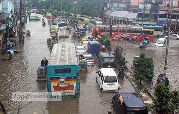 রাজধানীর এই জলাবদ্ধতা দূর হবে কবে?